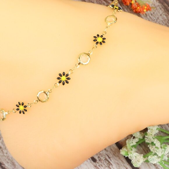 "Dainty Anklet for Women – Elegant Everyday Jewelry & Perfect Gift | MLCRC1514 - Picture 7 of 10
